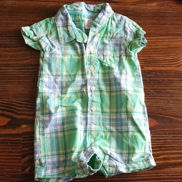 Two Carter's Rompers - Picture 7 of 8